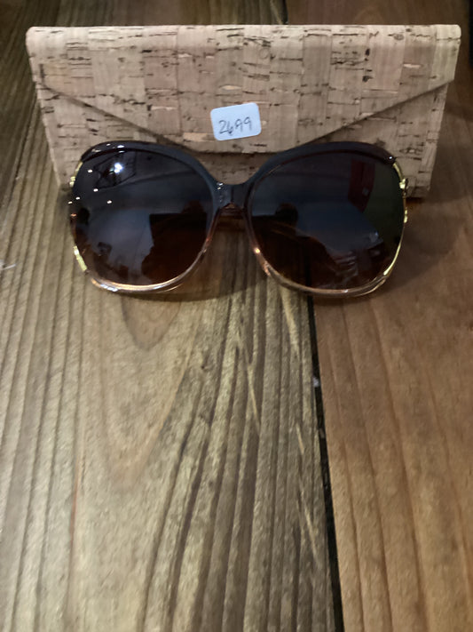 Sunglasses w/ Cork Case