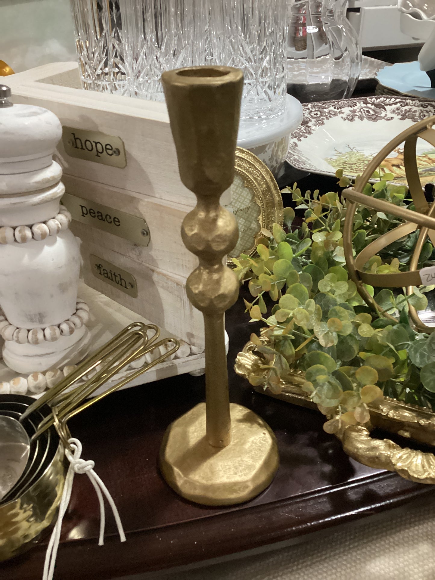 Decor Pieces -Hayes/Crawford