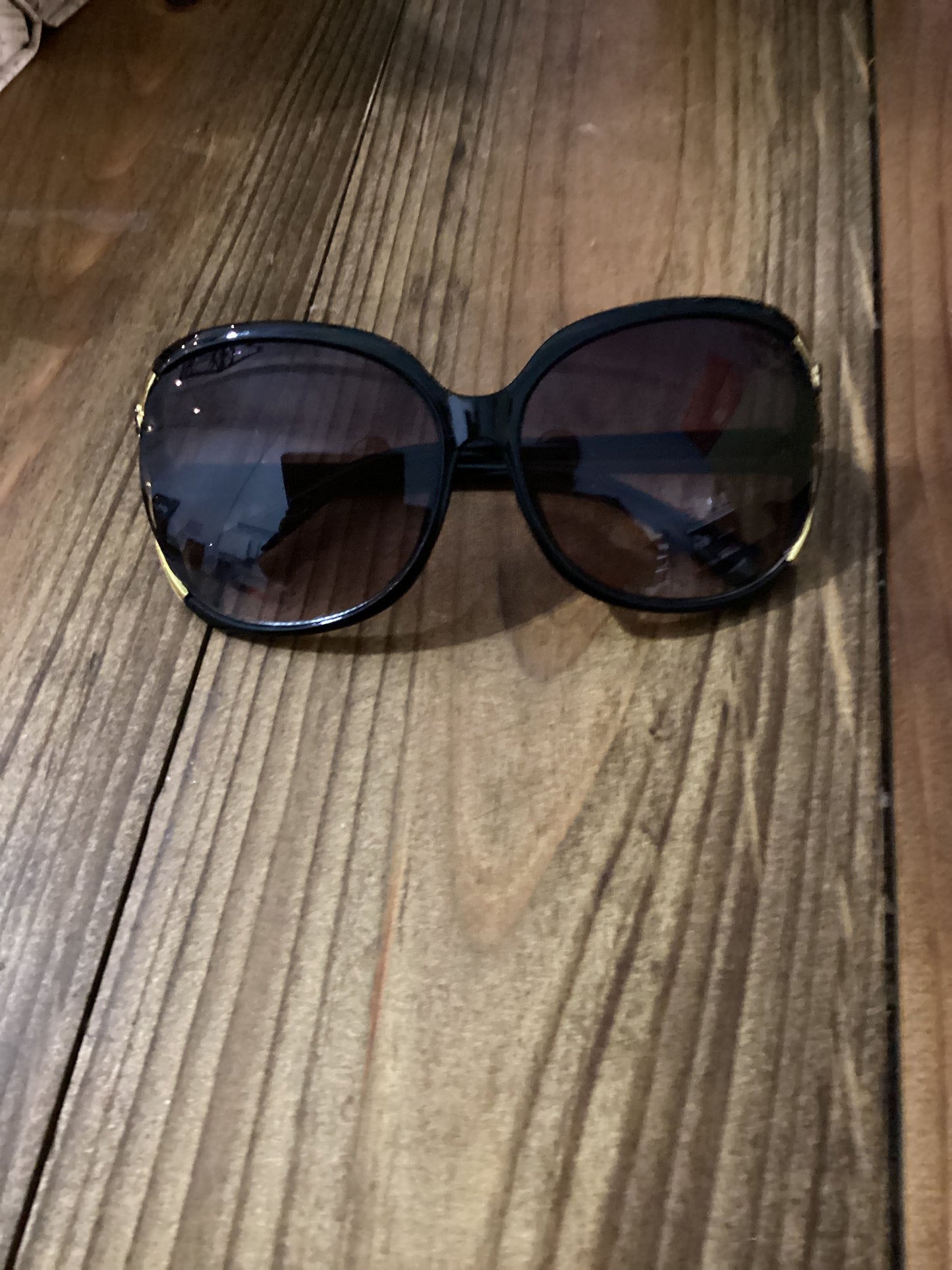 Sunglasses w/ Cork Case