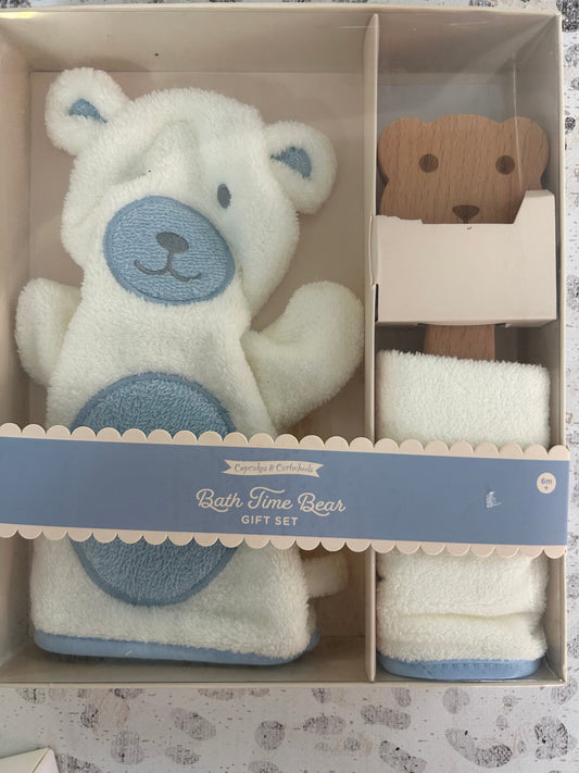 Bath time & Bibs -Upchurch Baby