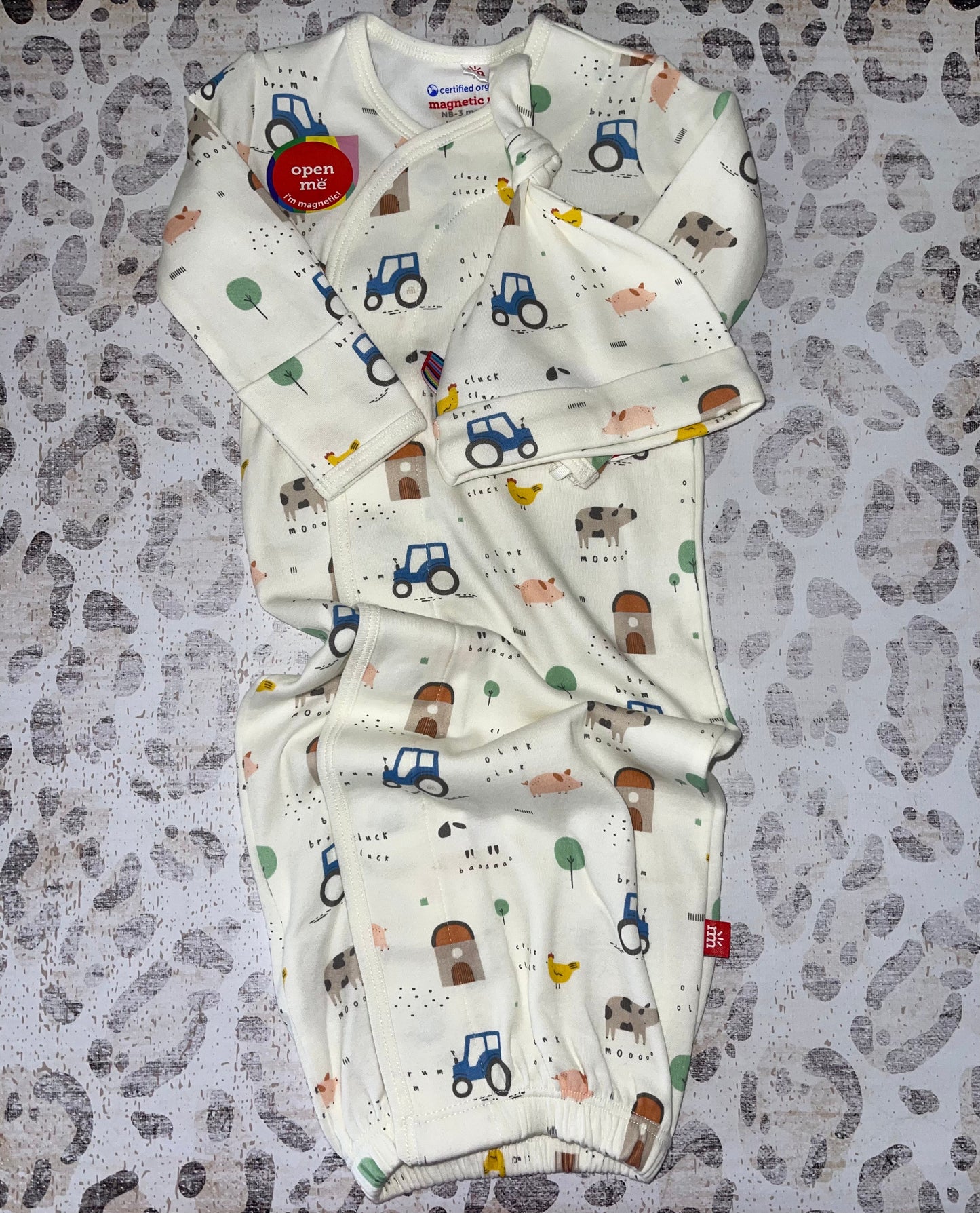 Magnetic Me Pasture Bedtime Gown w/ Hat