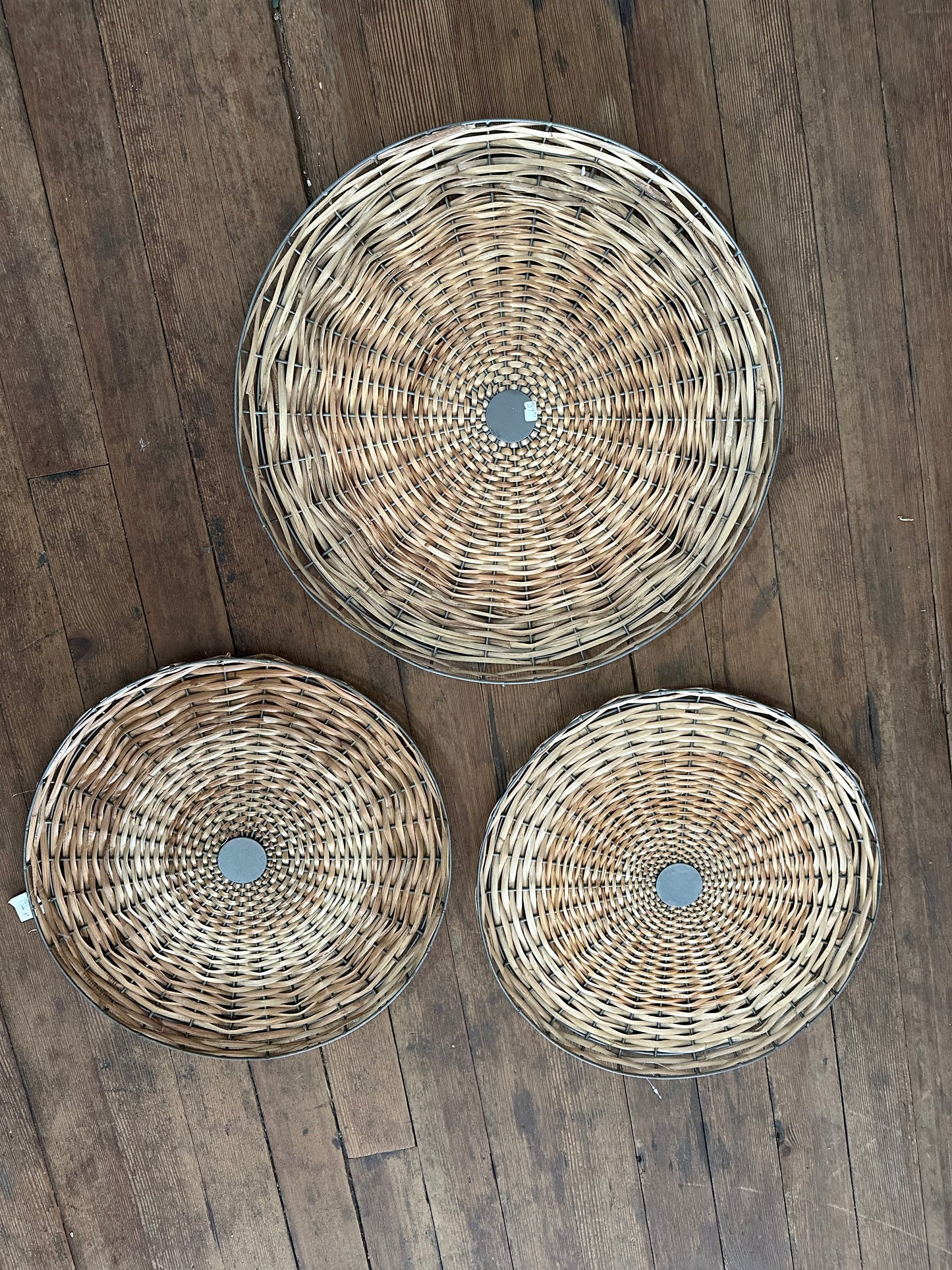 Decor & Frames -Ingle/Jones