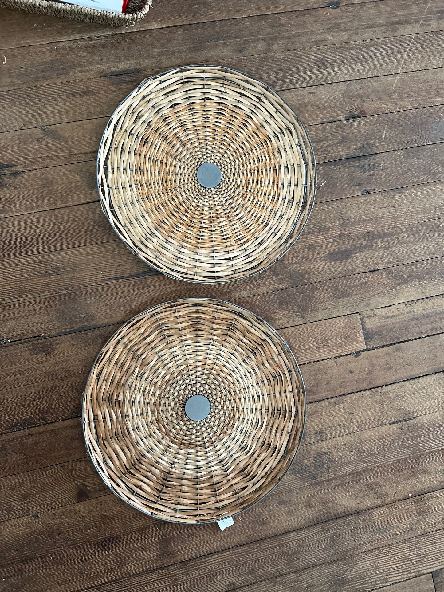 Decor & Frames -Ingle/Jones