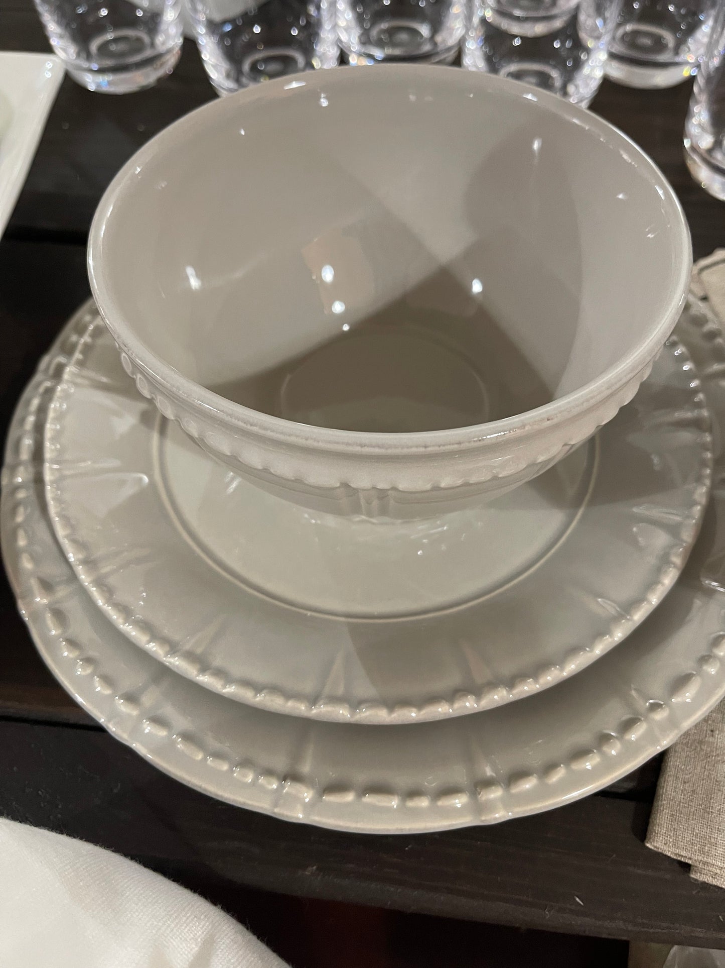 Historia Dishes - Taylor/Stough