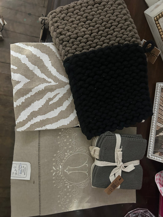 Towels, Trays & Trivets -Holliman/Vice