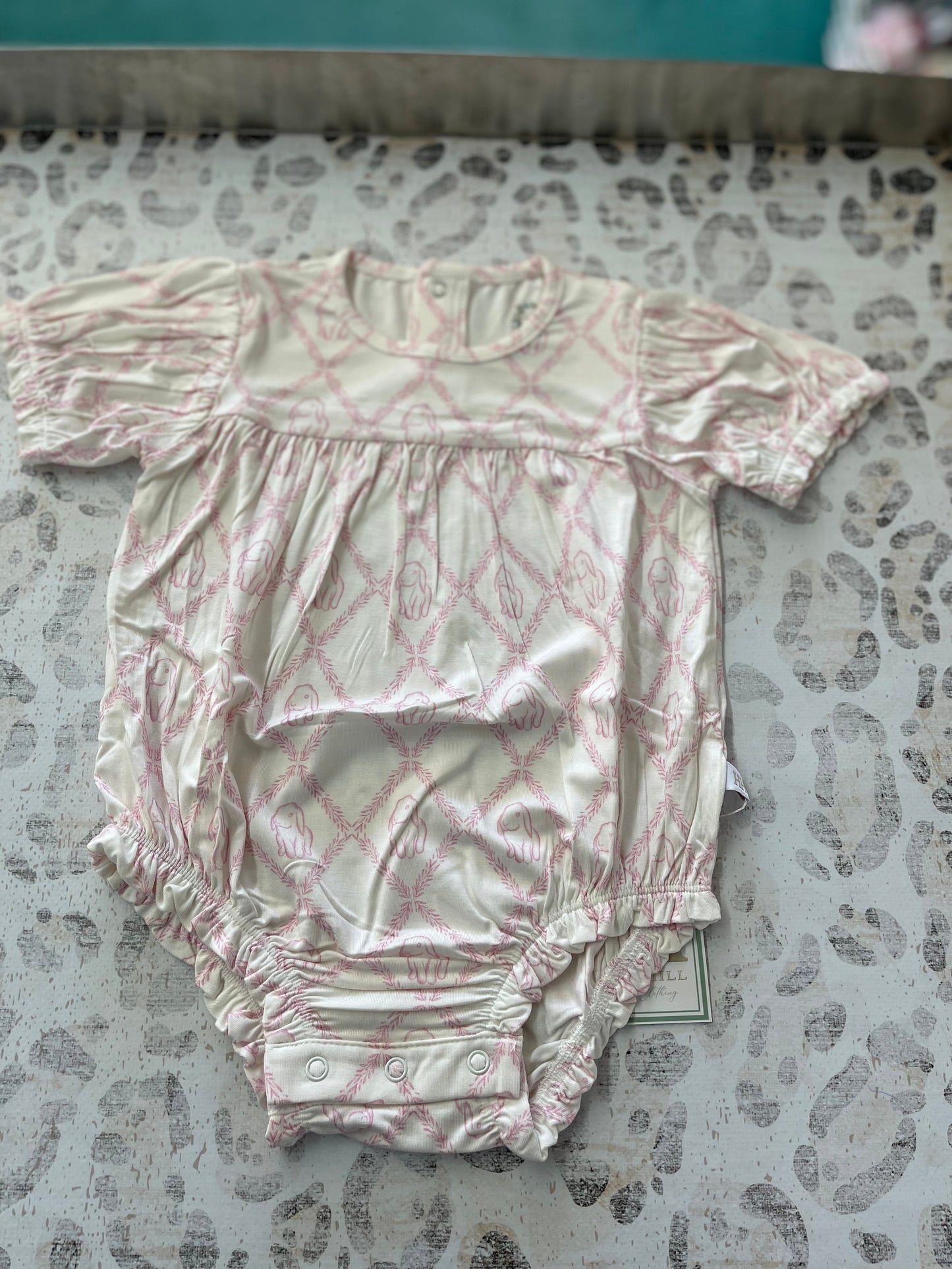 Hamner Hill Pink Dainty Bunny Bubble