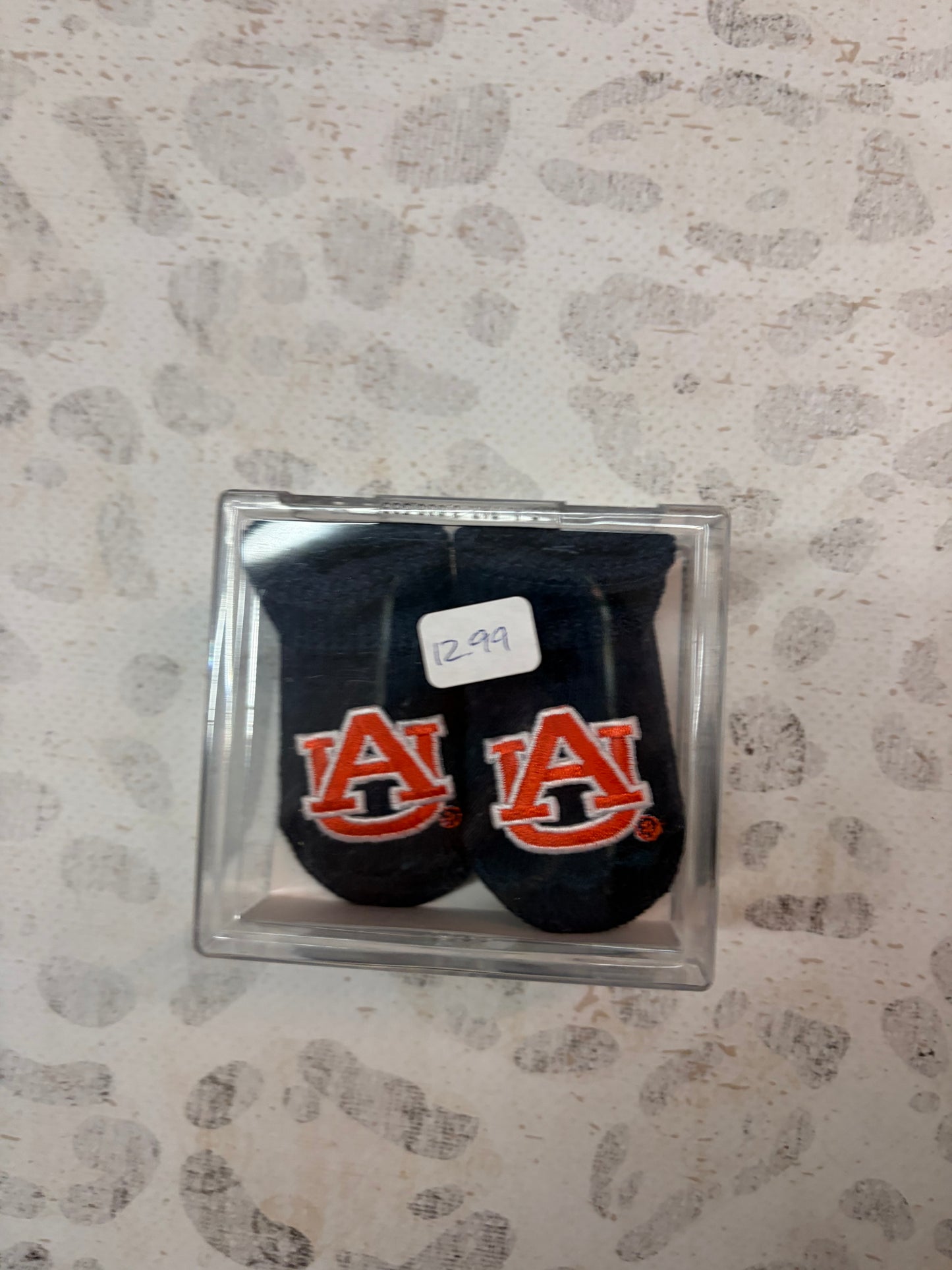 Auburn Items -Roberts