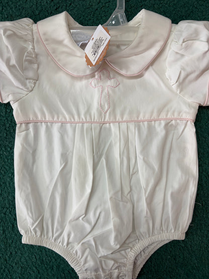 Clothes-Holliman