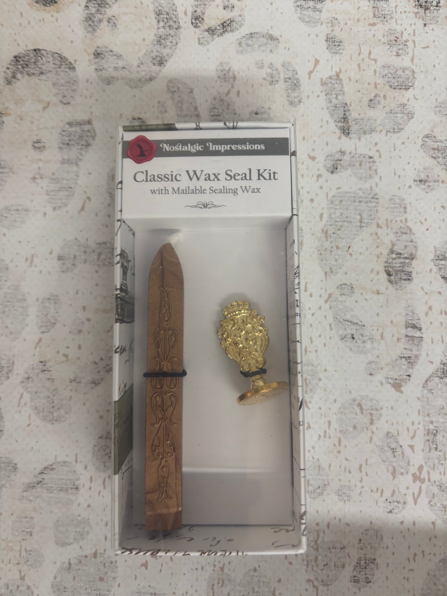 Decor & Stationary -Crawford/Ary