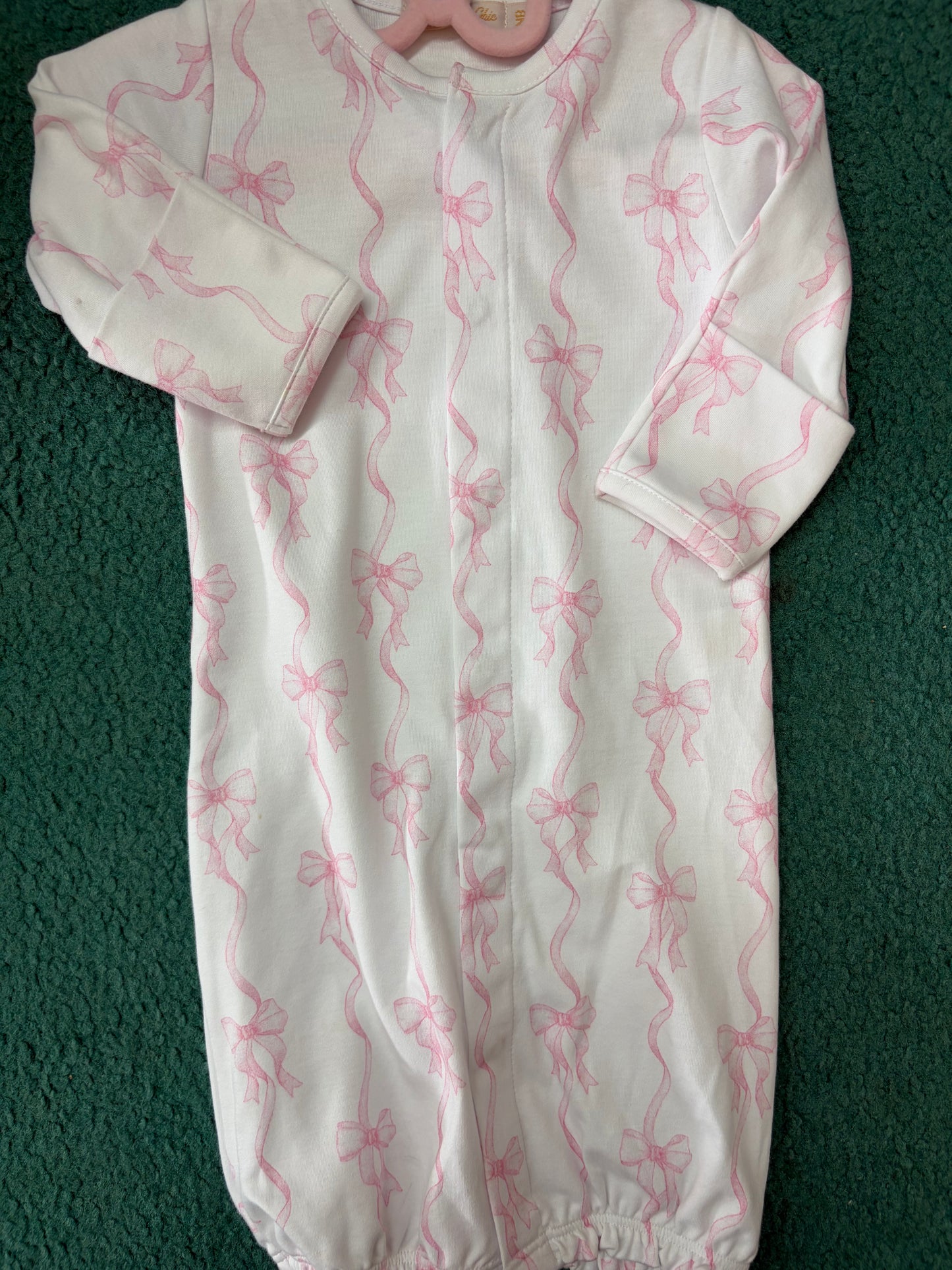 Clothes-Holliman