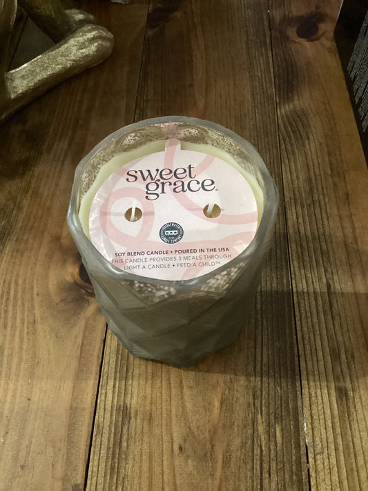 Sweet Grace Candle 21 Oz