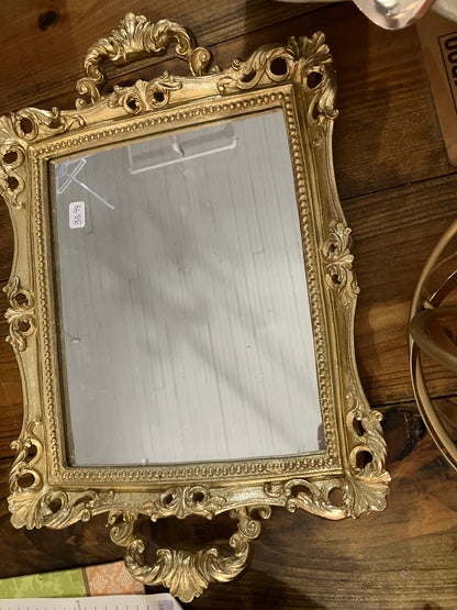 Decor Pieces -Hayes/Crawford