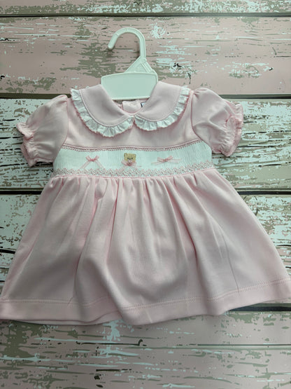 Dresses & Outfits TTD