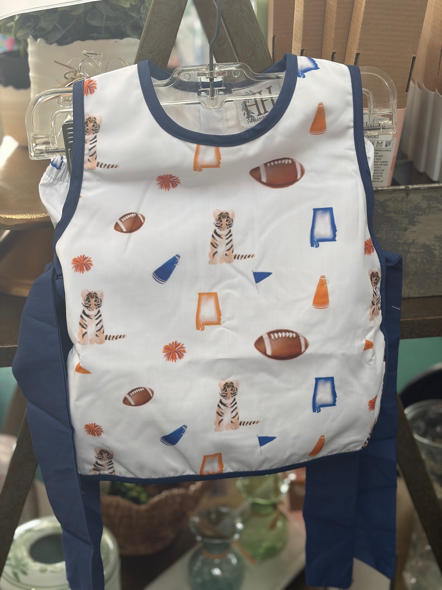 Hamner Hill Girls Tiger Tie Bloomer Set