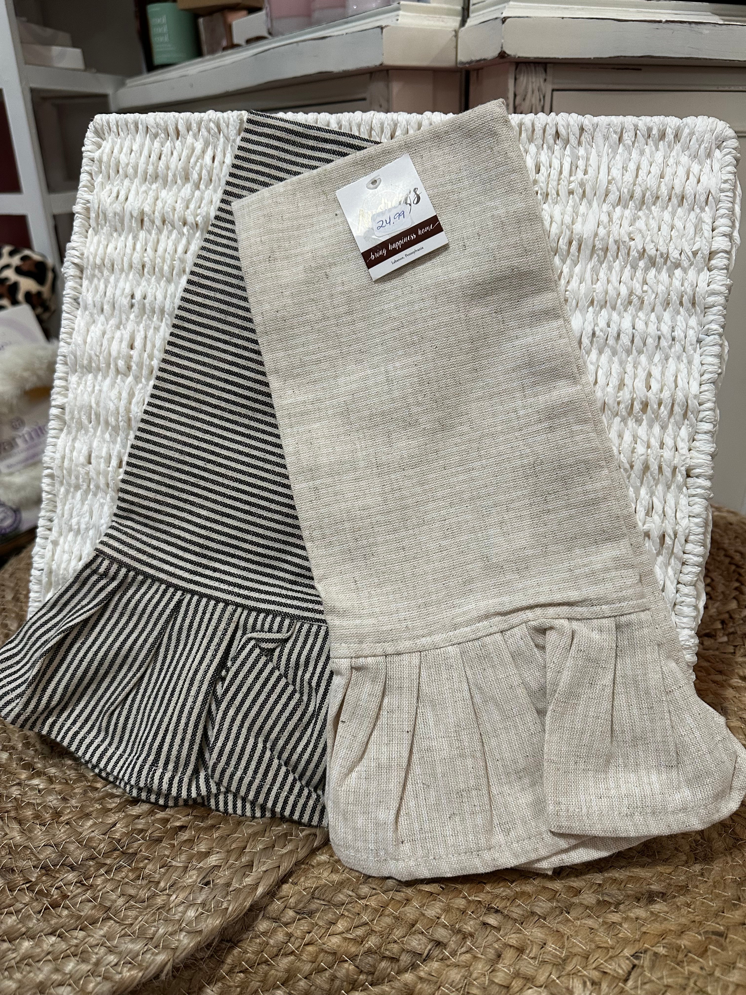 Towels & Trivots -Holsenback/Aaron - Thumbnail 5