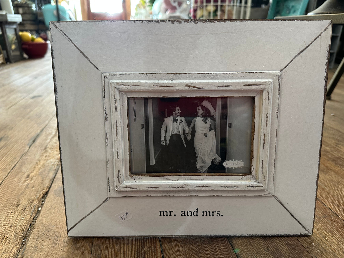 Decor & Frames -Ingle/Jones