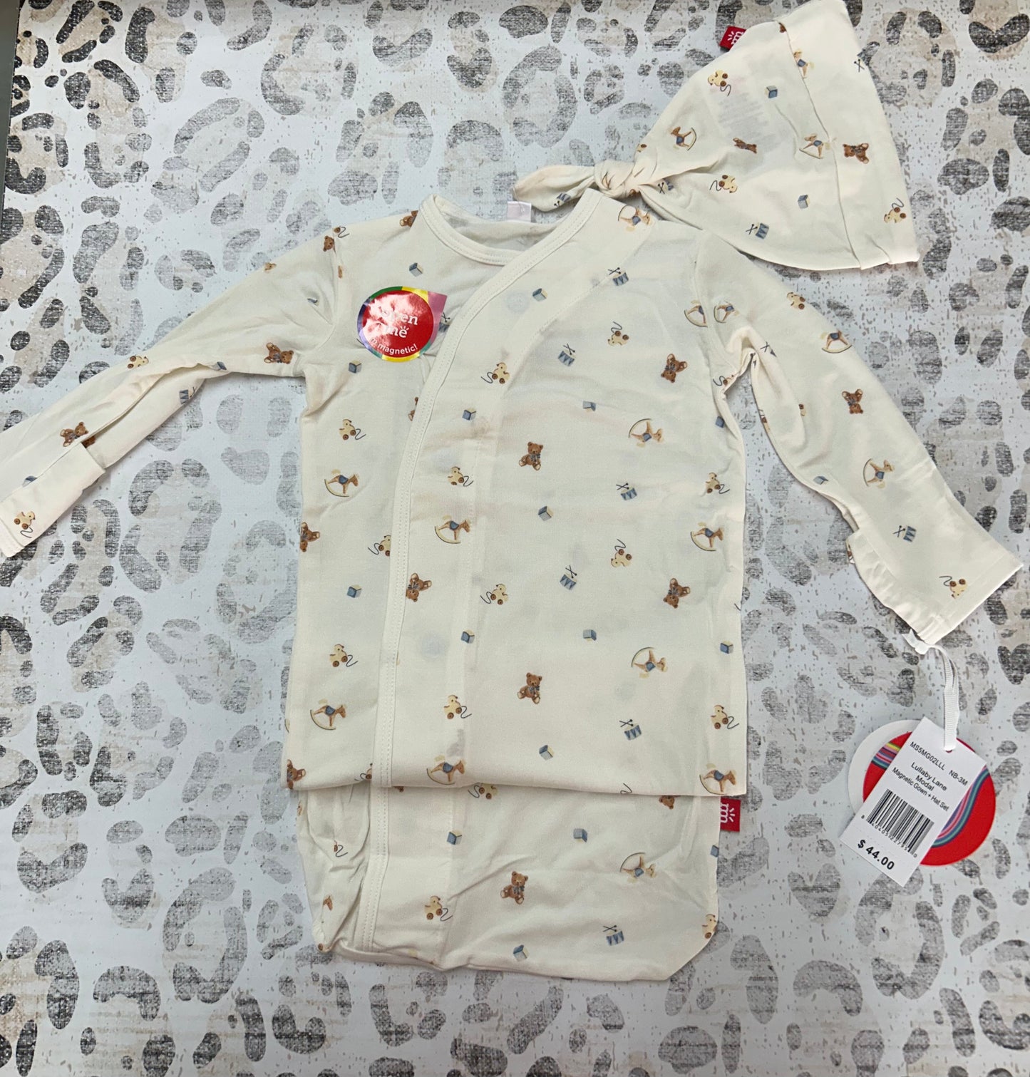 Magnetic Me Lullaby Lane gown + hat set