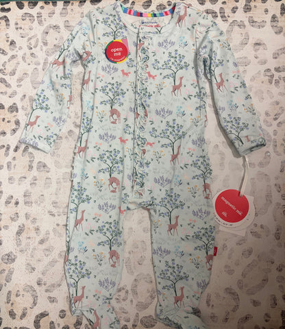 Sleepers & Outfits -L Sexton