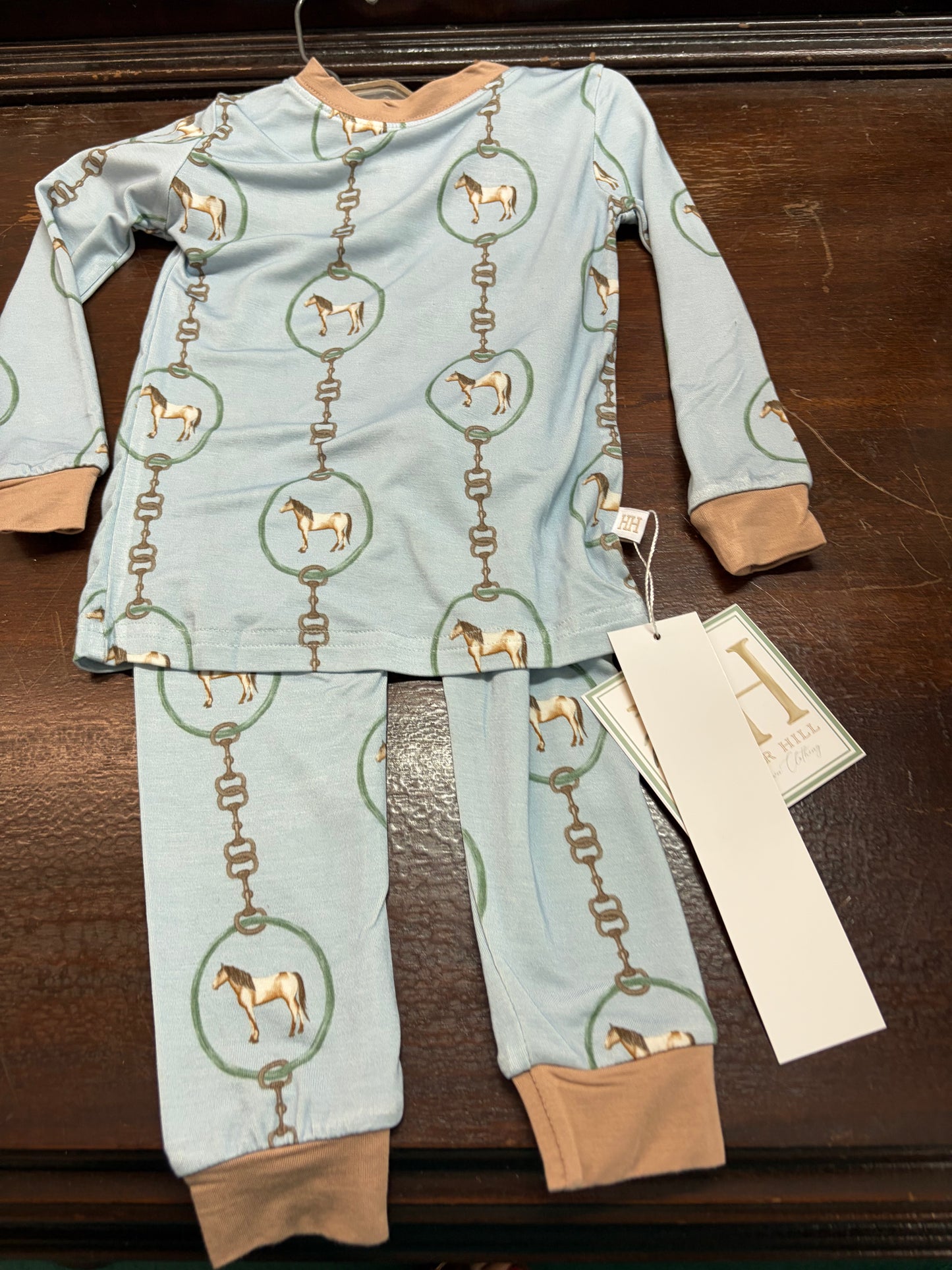 Bubbles, Rompers & Pjs -HHN