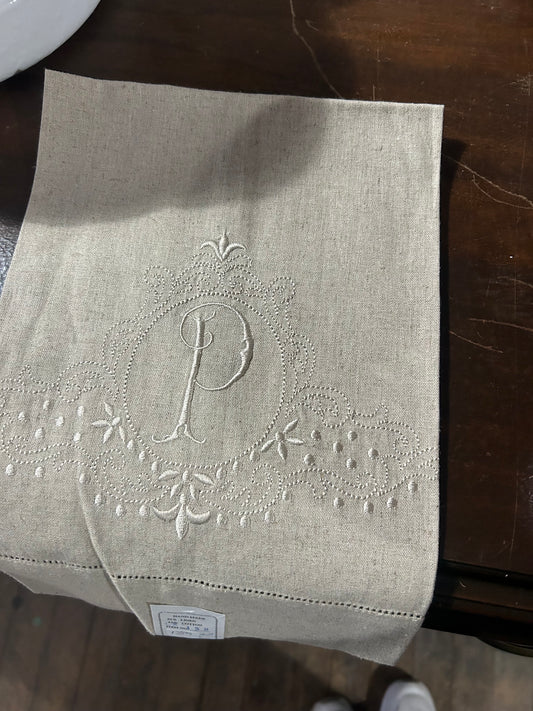 Decor & Towels - Thompson/Perrigin