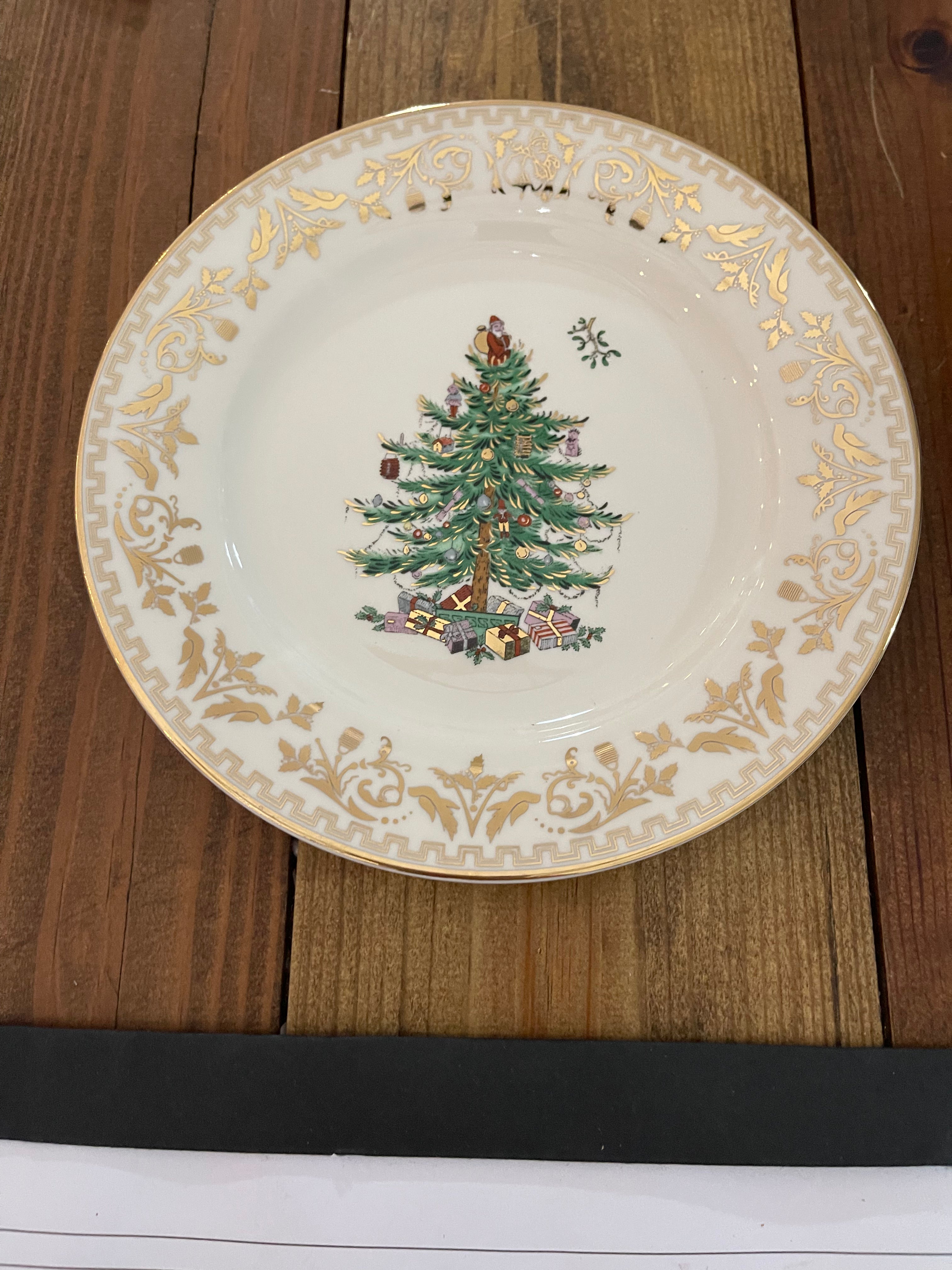 The Charming Cottage Christmas Tree Items