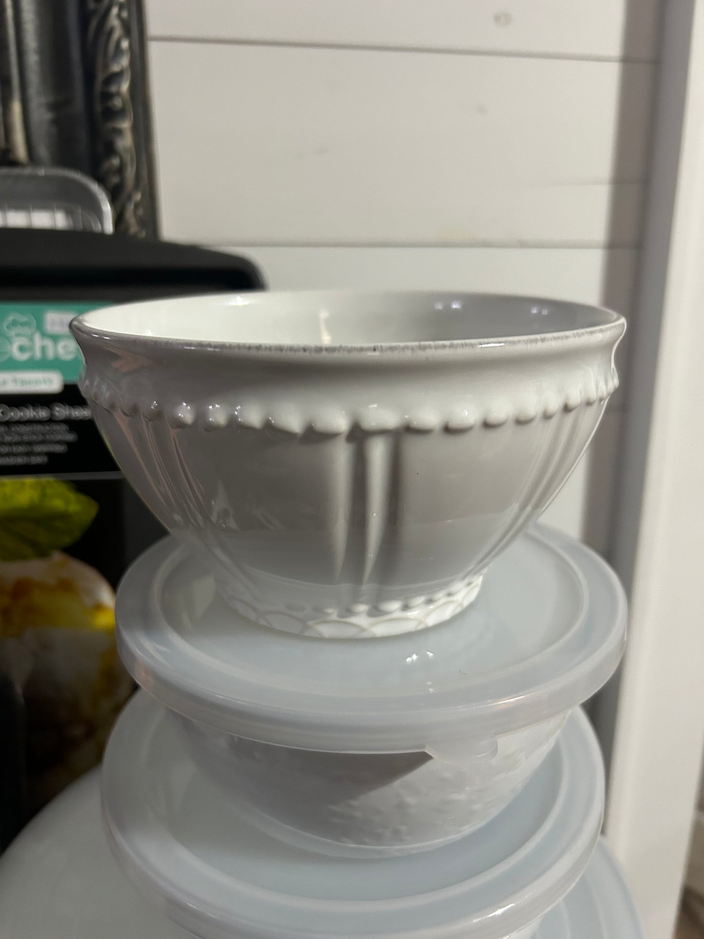 Historia Dishes (Paper White) -Holsenback/Aaron