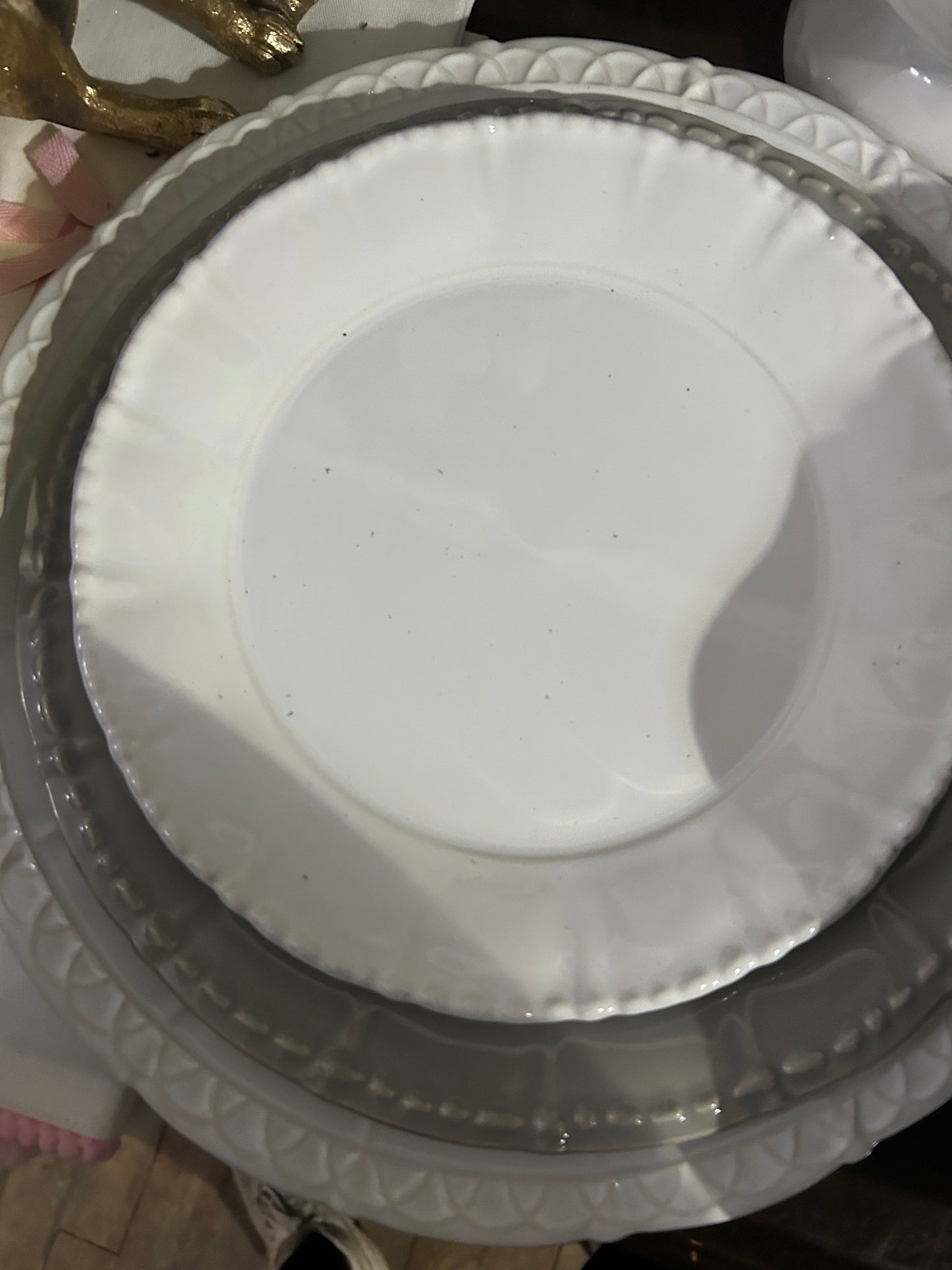 Historia Dishes (Paper White) -Holsenback/Aaron