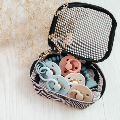 Itzy Soother™ Natural Rubber Paci Sets- Pink Bow